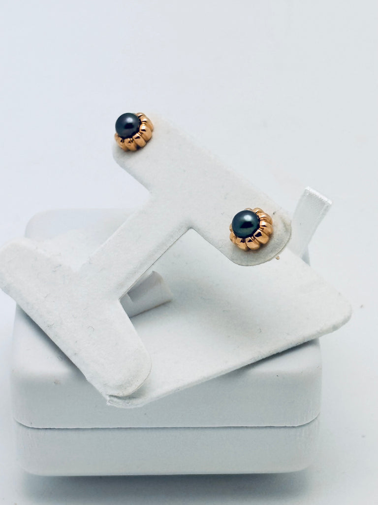 Black Pearl Stud Earrings