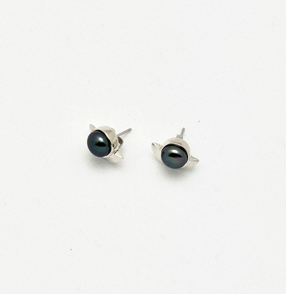 Black Pearl Studs