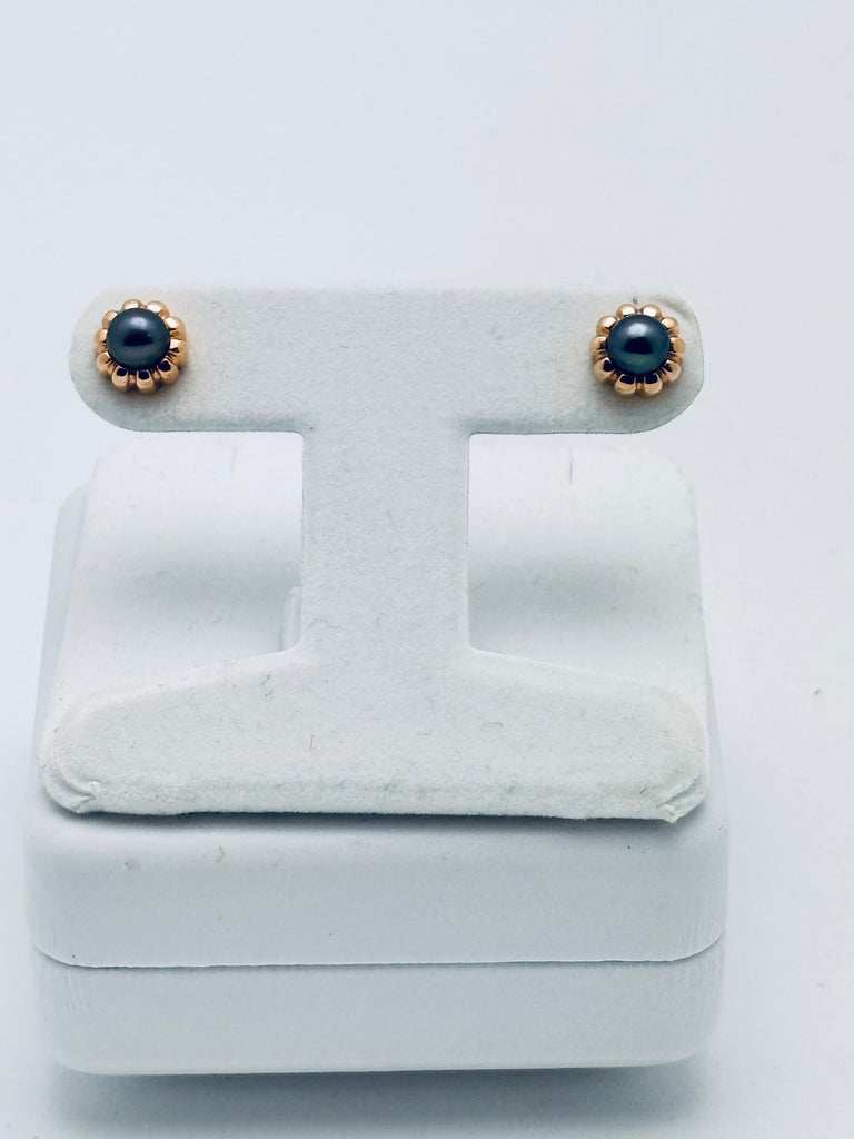 Black Pearl Stud Earrings