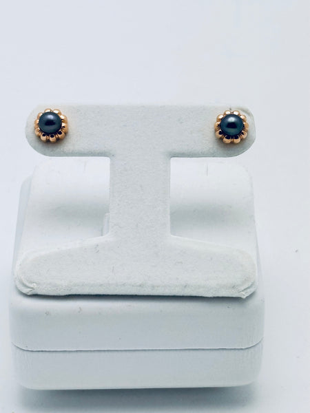 Black Pearl Stud Earrings