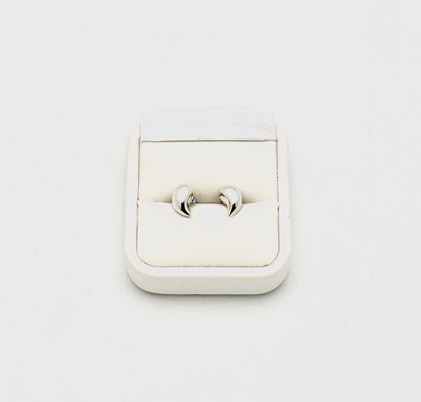 Comma Stud Earrings