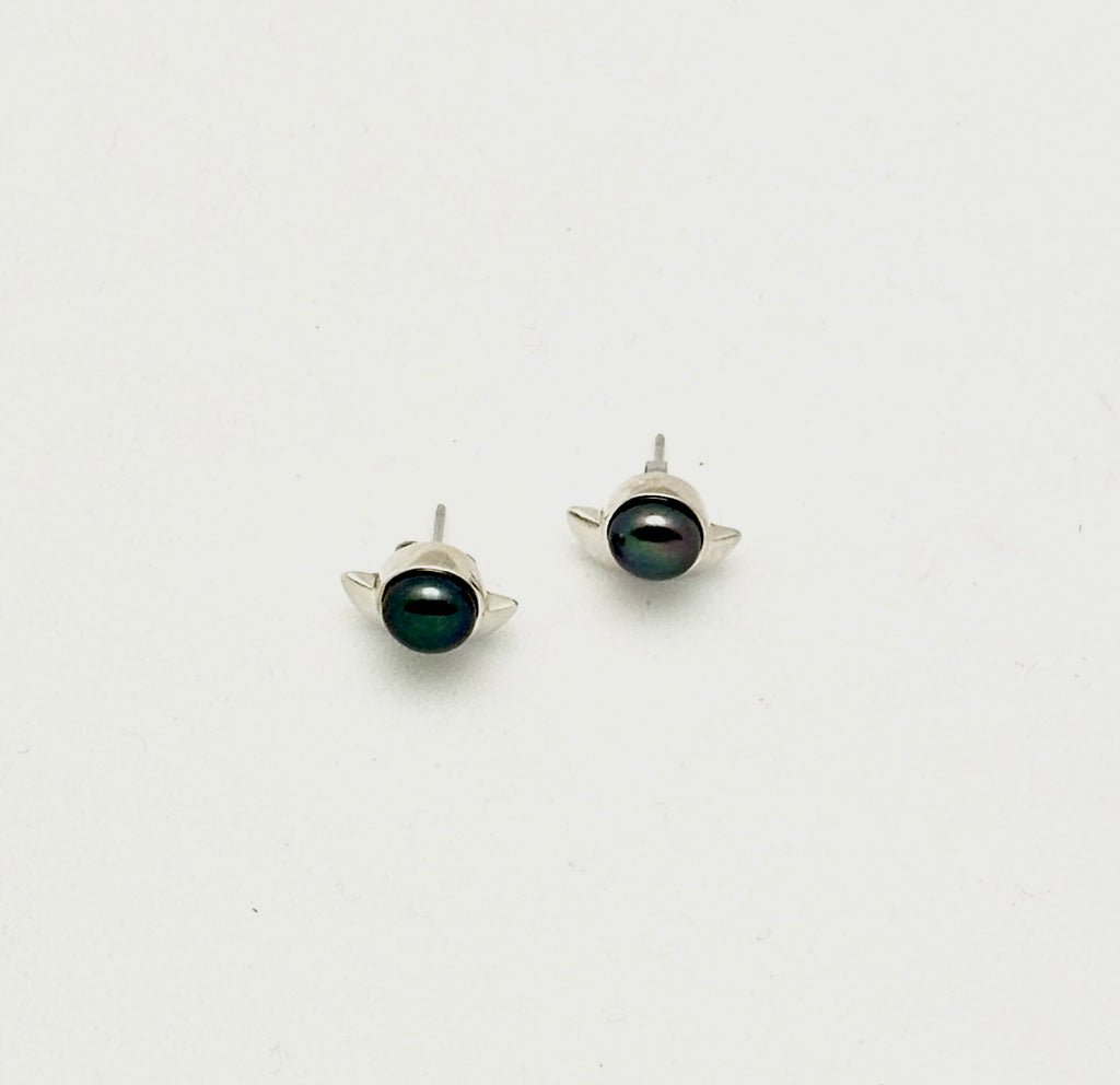 Black Pearl Studs
