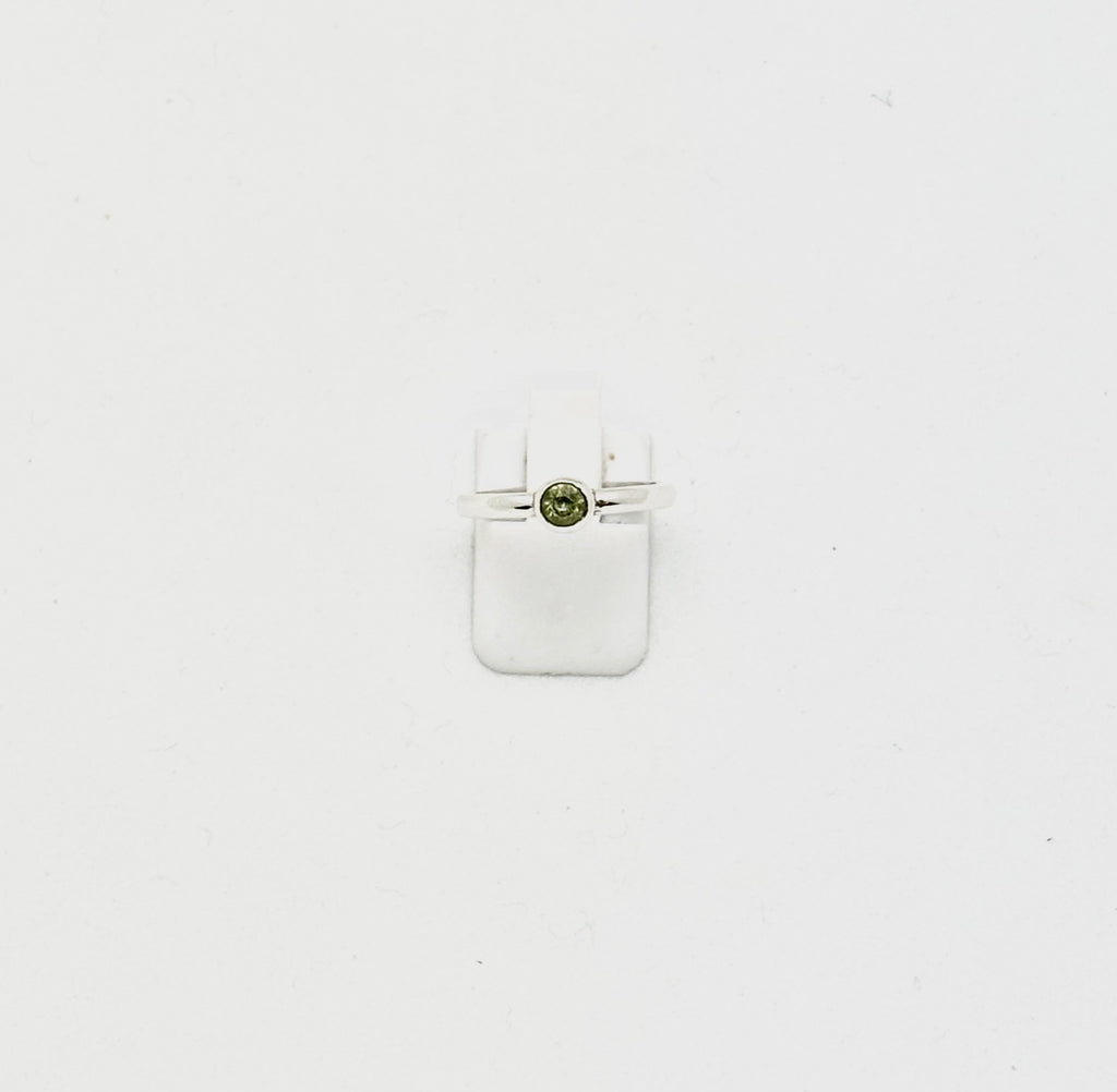 Barb Peridot Ring