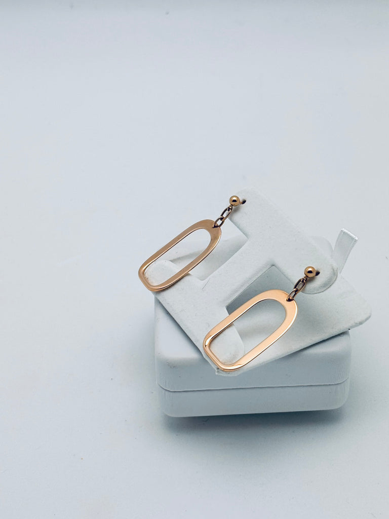 Rectangular 14k gold drop earrings