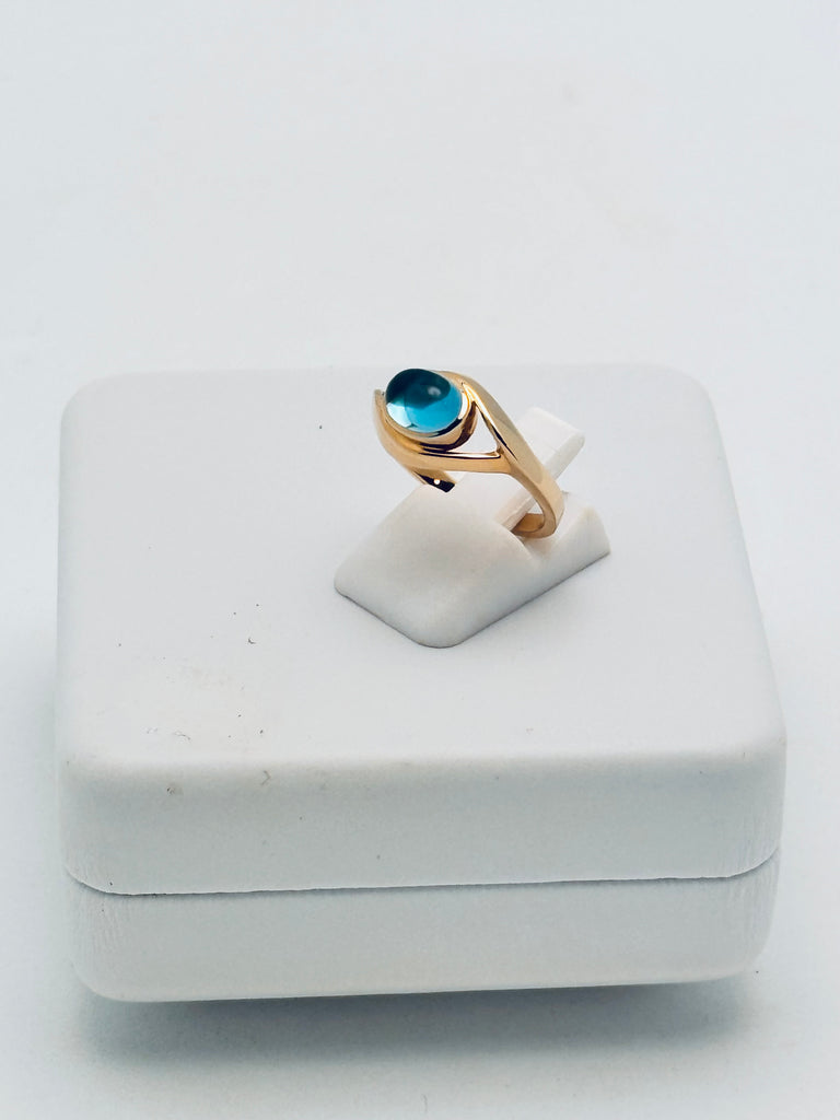 Swiss Blue Topaz Cabochon Ring