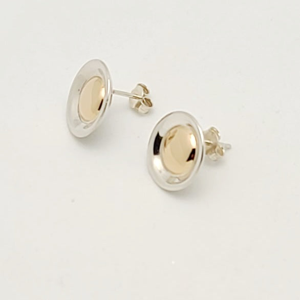 DC stud earrings E10