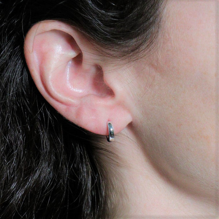 Hoops: Grace White 11.5 mm